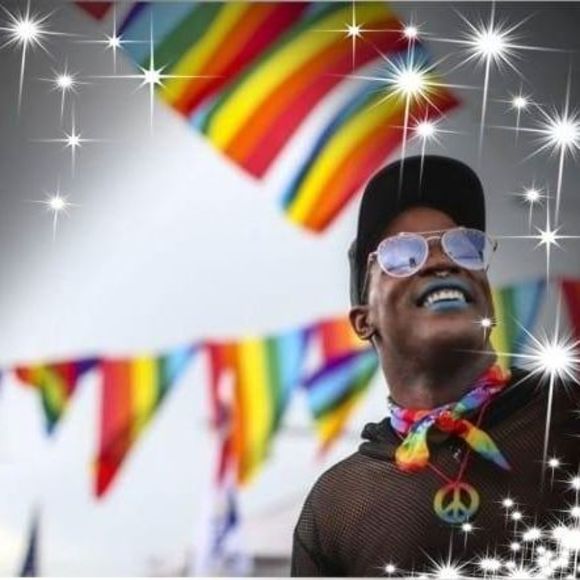 Meet your Posher, Lucas - Picture 1 of 1